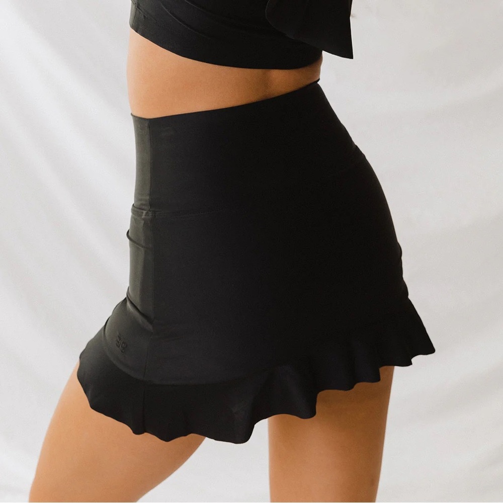 Albion Black High Waisted Swim Skirt / size XL